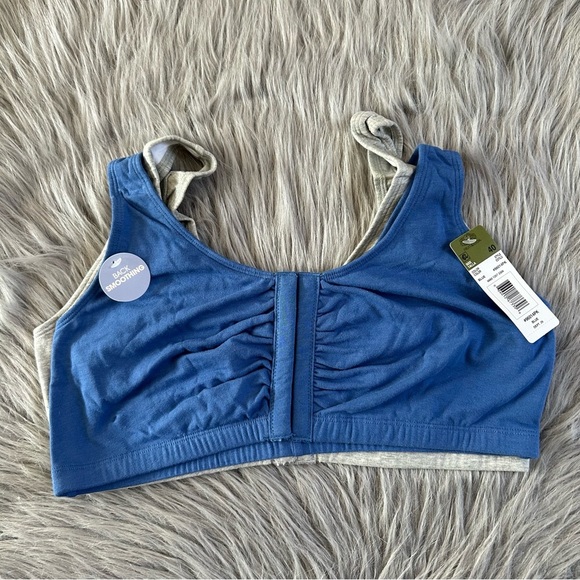 Fruit Of The Loom Two‎ Pack Wireless Bra Women’s Size 40 Front Closure Wirefree - Picture 1 of 6